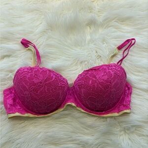 Victoria's Secret Fuchsia Lace Bra